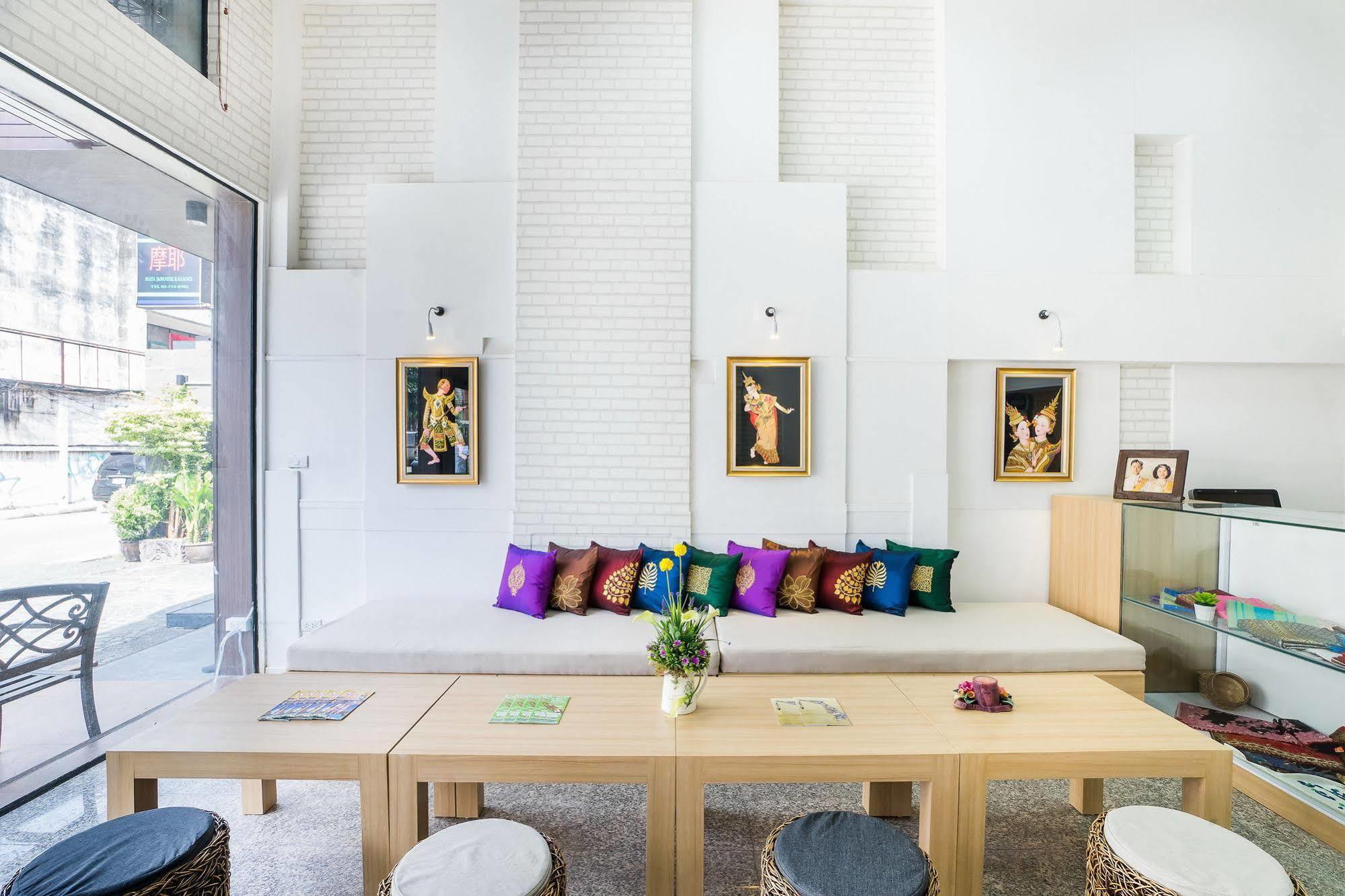 Hostel At Thonglor Bangkok Exterior photo