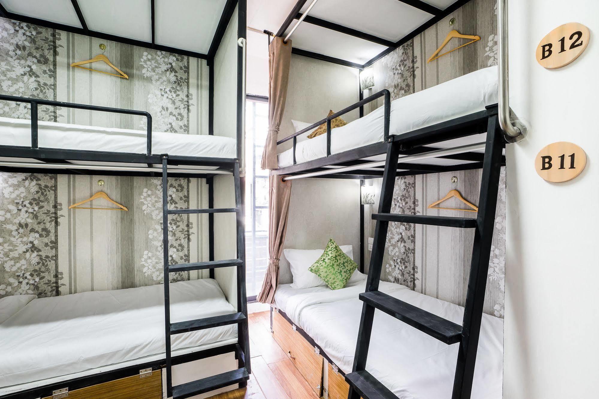 Hostel At Thonglor Bangkok Exterior photo